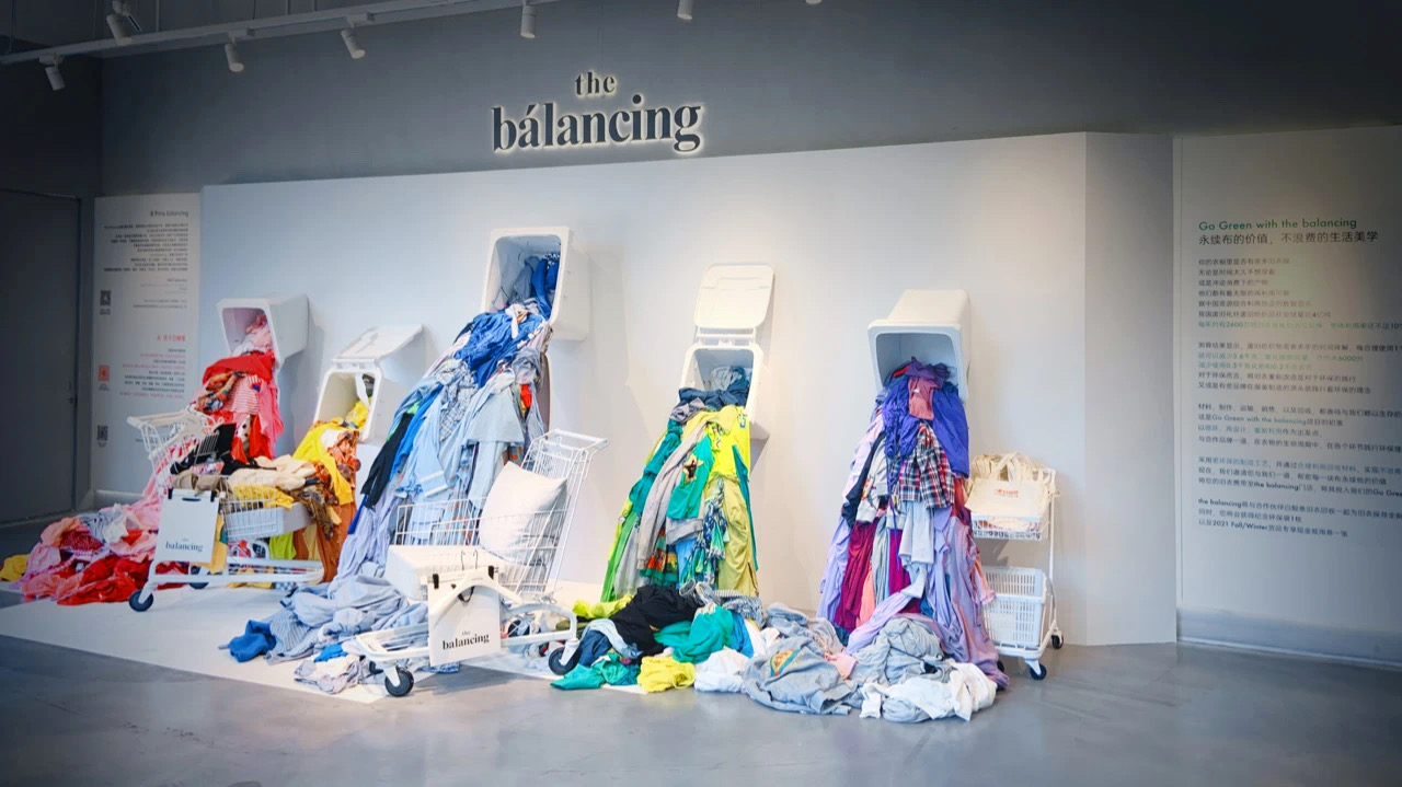 武漢展會(huì)設(shè)計(jì)搭建公司領(lǐng)你看最具有創(chuàng)意00家企業(yè)展臺(tái)的2023進(jìn)博會(huì)(百聯(lián)集團(tuán)展臺(tái))2