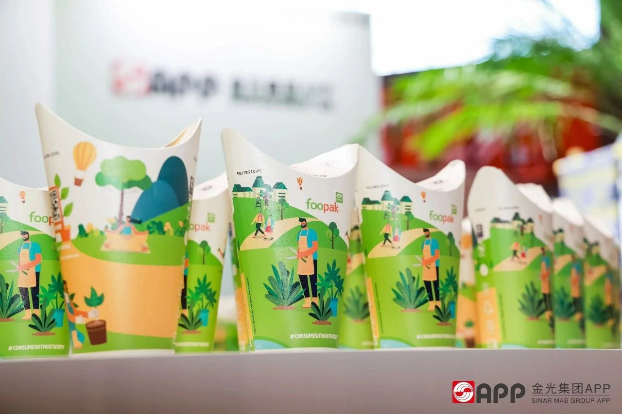 武漢展臺設(shè)計搭建公司領(lǐng)你看最具有創(chuàng)意00家企業(yè)展臺的2023進博會(金光集團展臺)3